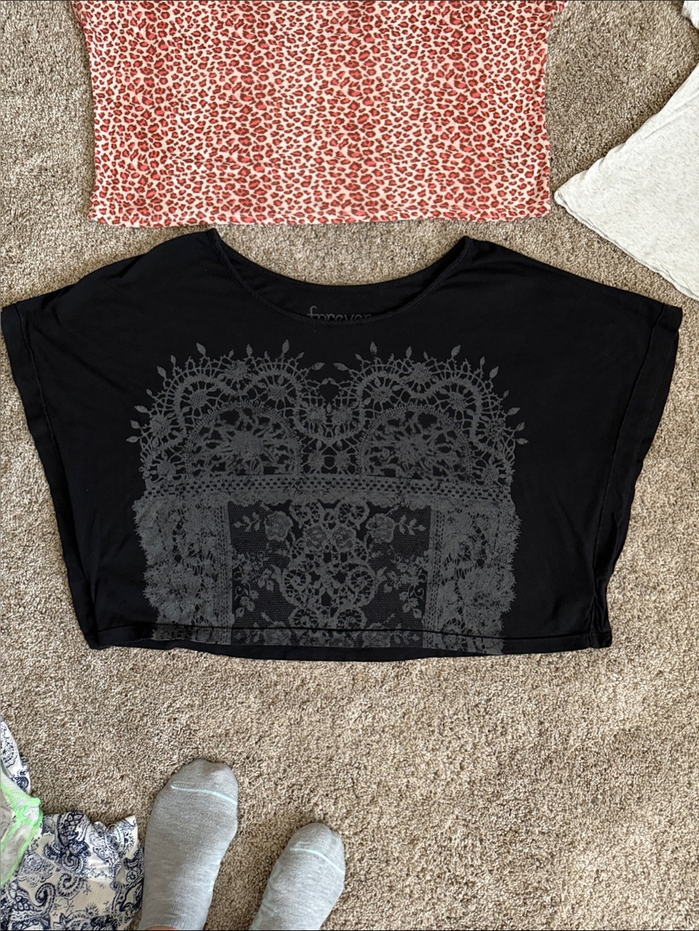 Forever 21 Black Cropped Tee with Gray Lace-Print